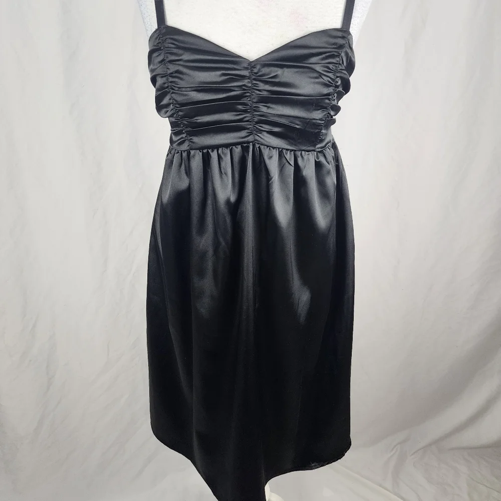 Guess Jeans Satin Mini Dress - Picture 2 of 4